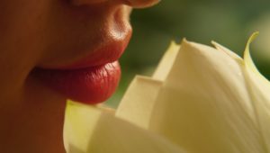 好意は視線でわかる!じっと視線を送ってくる男性の心理を見極める鍵&好きな人に好意が伝わるサイン