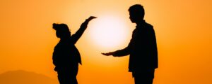 復縁を諦めない方がいい人とは?諦めるタイミングと復縁の可能性が低いケースもチェック